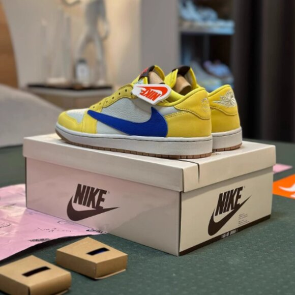 jordan 1 low canary travis scott main image 7